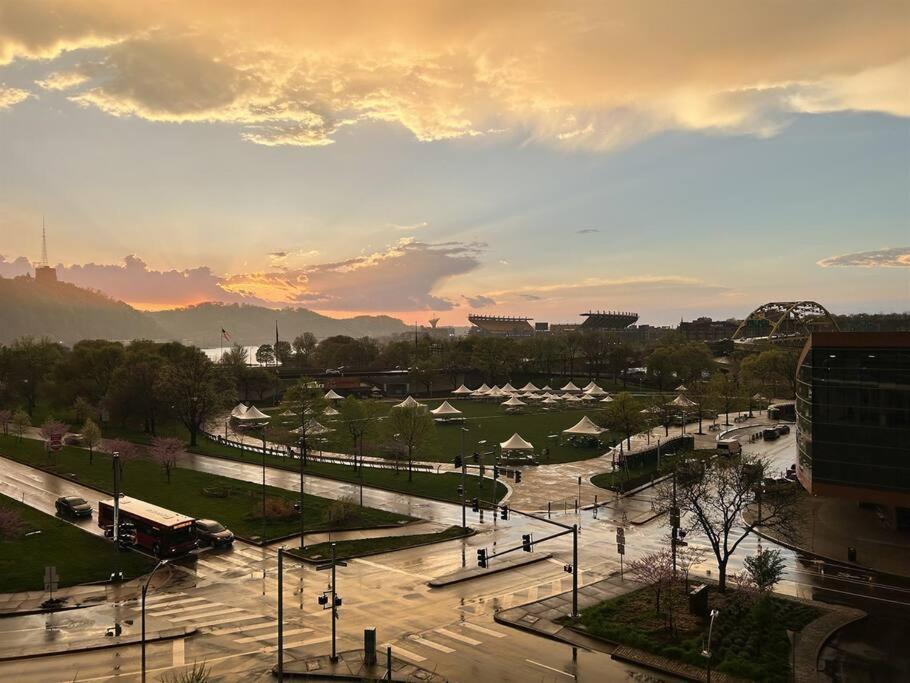 Sweeping Stadium Views Wonderfully Located 24-7 Parking Gym Lounge Pittsburgh Extérieur photo